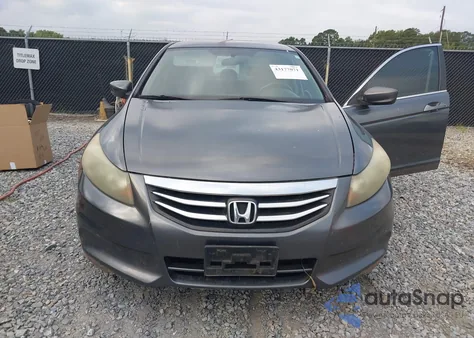 2011 Honda Accord 2.4 Se z USA, uszkodzony, nr VIN 1HGCP2F69BA128834